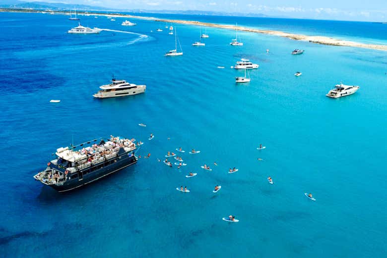 Pararemos en las idílicas aguas de Formentera