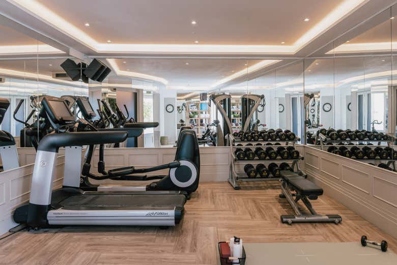 Manteneos en forma en el gimnasio