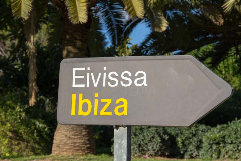 In viaggio verso la città di Ibiza!