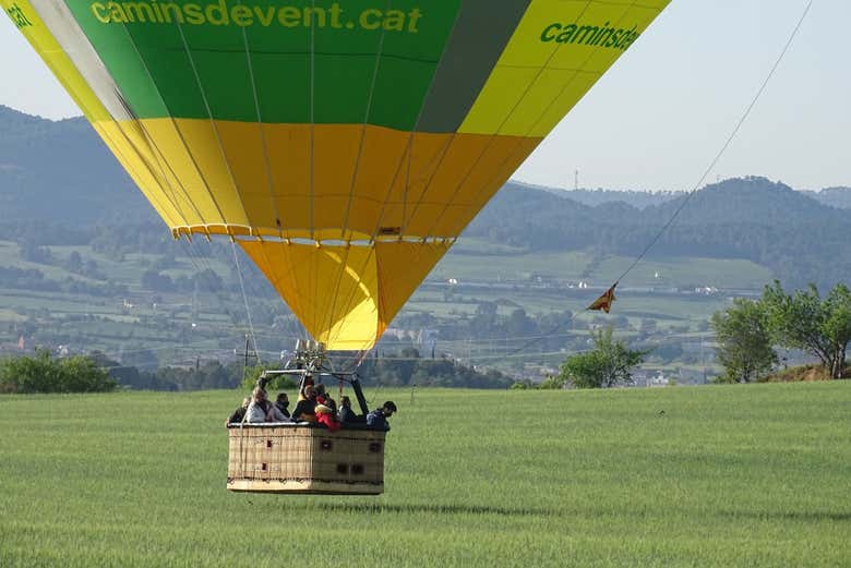 Une montgolfière qui s'envole