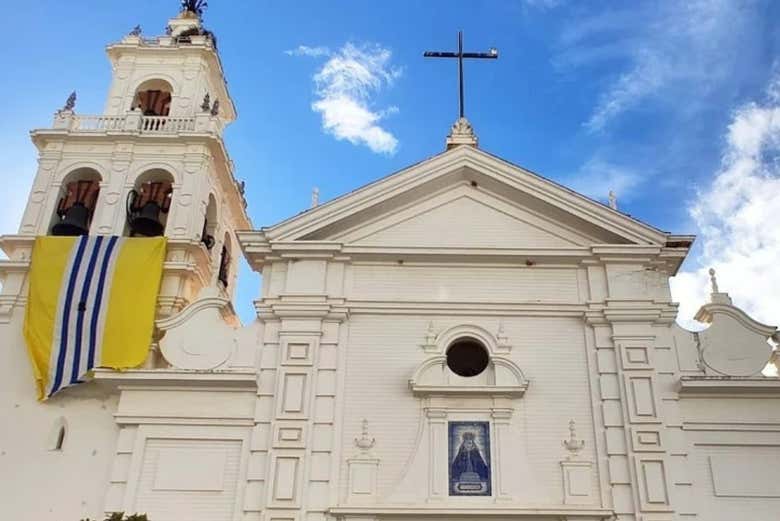 Visit the Church of Nuestra Señora de los Dolores