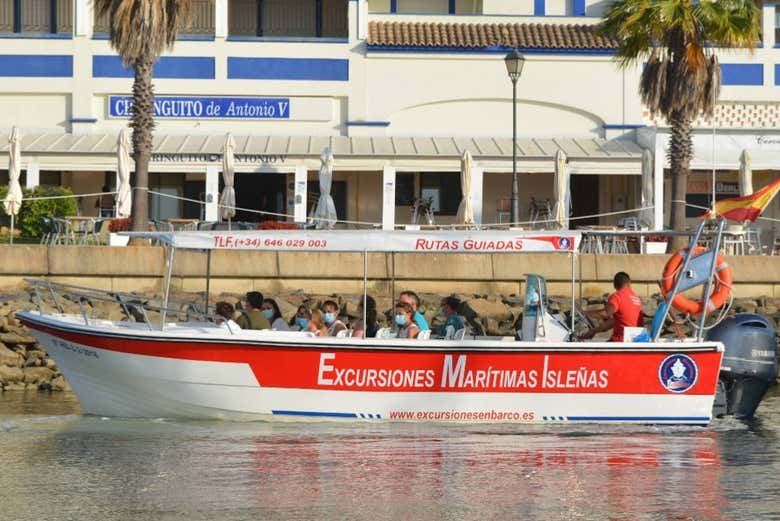 Naviguez sur les eaux de l'île Cristina