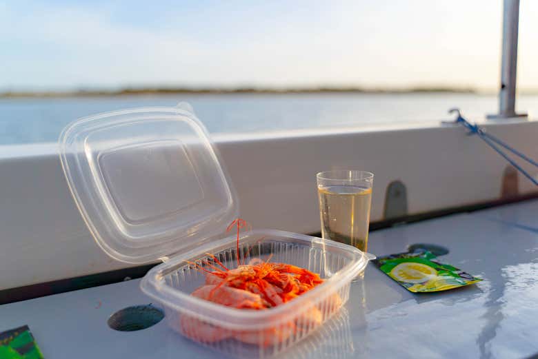 Porção de camarões de Huelva com vinho do Condado