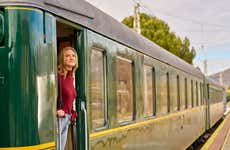 Canfranc Express, il treno turistico dei Pirenei Aragonesi