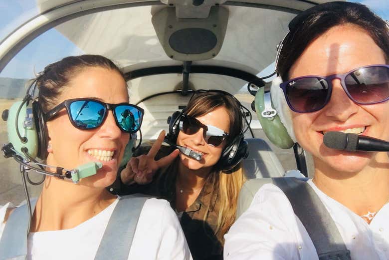 Dans le petit avion