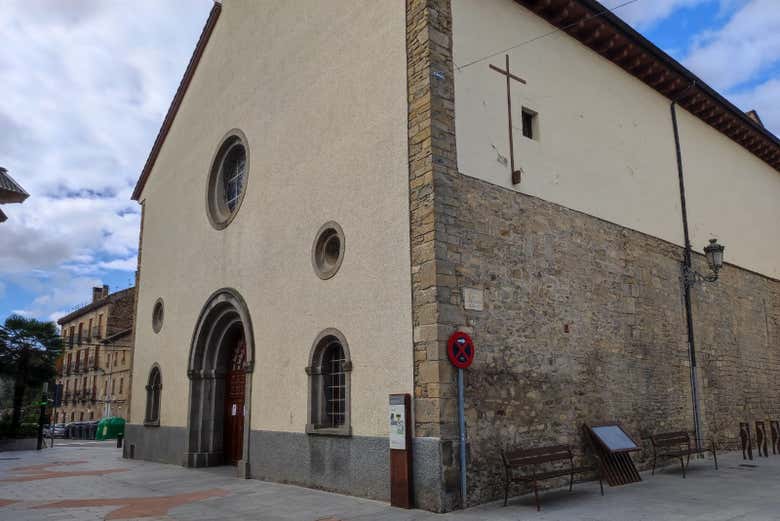 Exterior de la Iglesia de Santiago, en Jaca