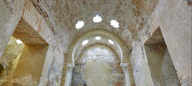 Tour por los Baños Árabes y el Palacio de Villardompardo
