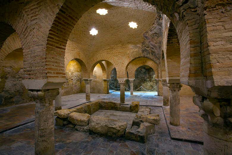 Interior de los Baños Árabes