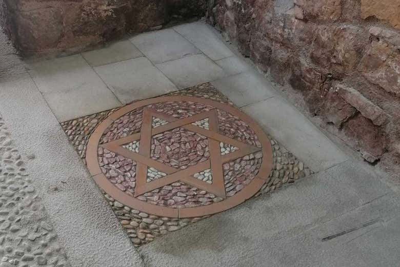 Balade dans le vieux quartier juif