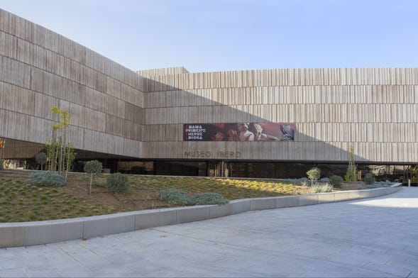 Tour pelo Museu Ibero e o Museu Provincial