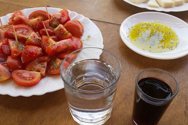 Degustación de aperitivos y vinos canarios