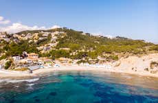 Excursión en catamarán a la isla de Portichol con paella