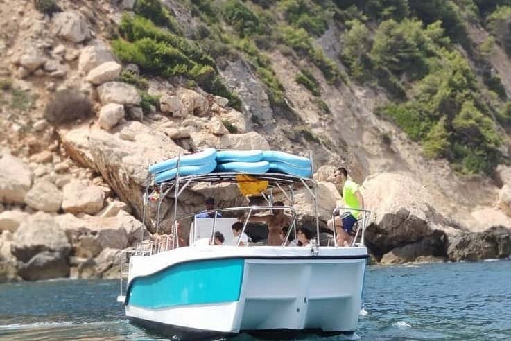 Sail along the coast of Javea