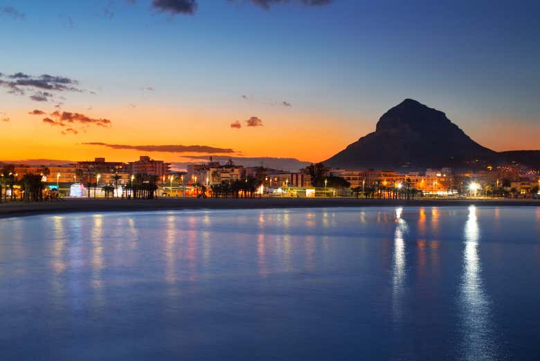 Vue sur Jávea depuis la mer