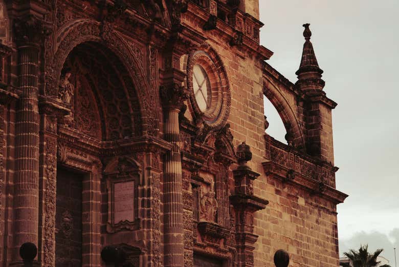 Desfrutando do tour dos mistérios e lendas de Jerez