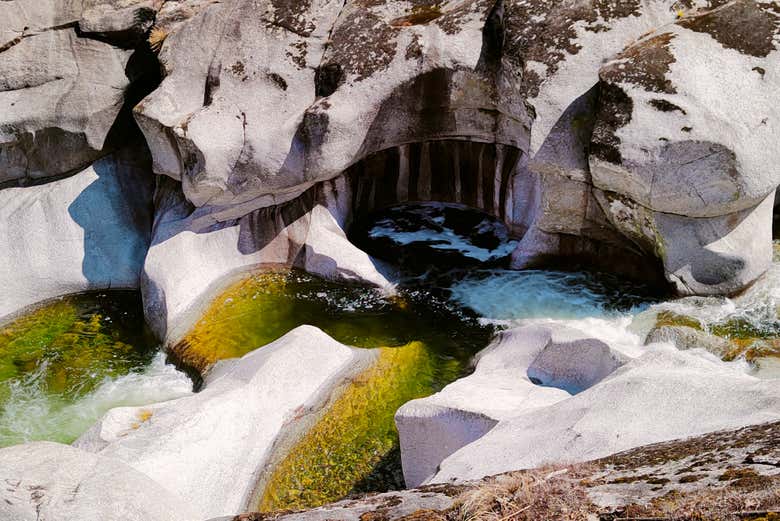 Pilones de la Garganta de los Infiernos