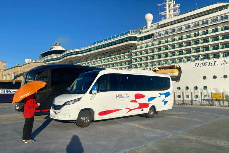 Os recogeremos en el puerto de cruceros de La Coruña