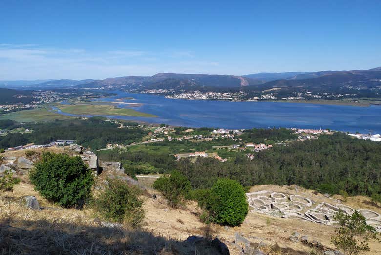 Vistas del Miño desde el castro de Santa Tecla