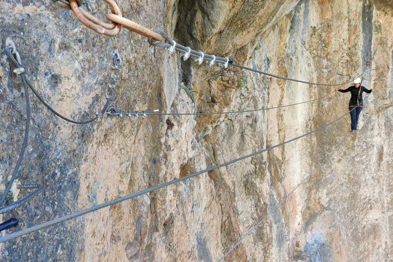 Traversez la via ferrata