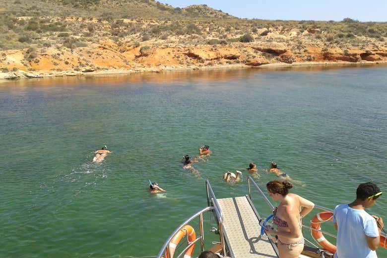 Barco por la isla del Barón