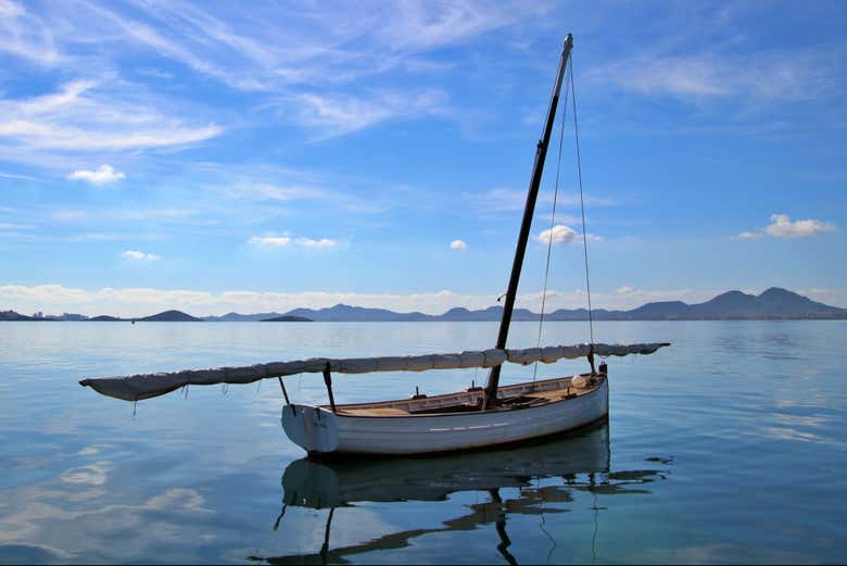 Embarcación de vela latina