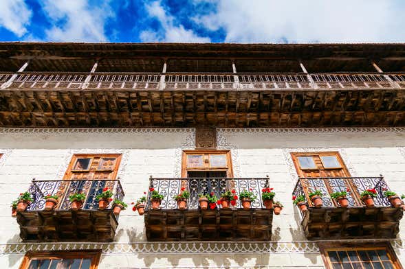 Entrada a la Casa de los Balcones