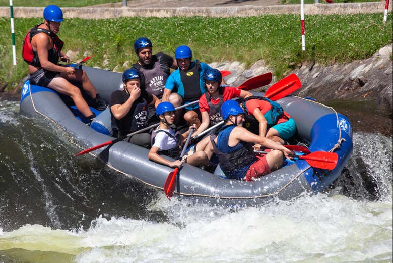 Praticando rafting em La Seu d'Urgell