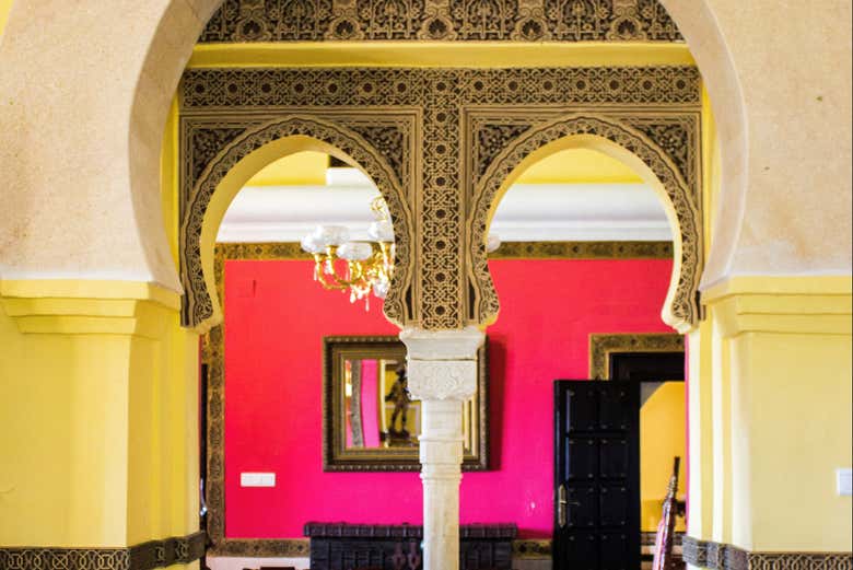 Arcos de estética árabe en el castillo de Láchar 