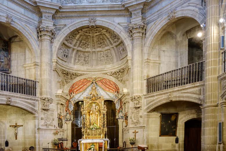 L'intérieur de l'église San Juan