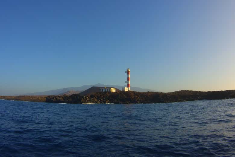 Farol Punta de Rasca visto do mar