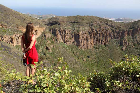 Teror, Roque Nublo e caldeira de Bandama saindo de Las Palmas