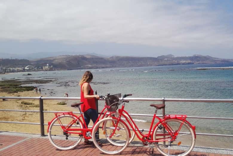 Admirando a praia de Las Canteras