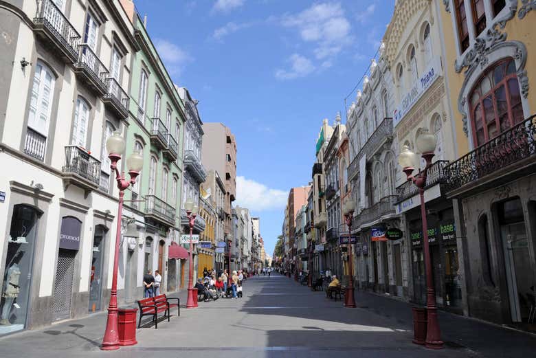 Percorrendo a Calle Triana