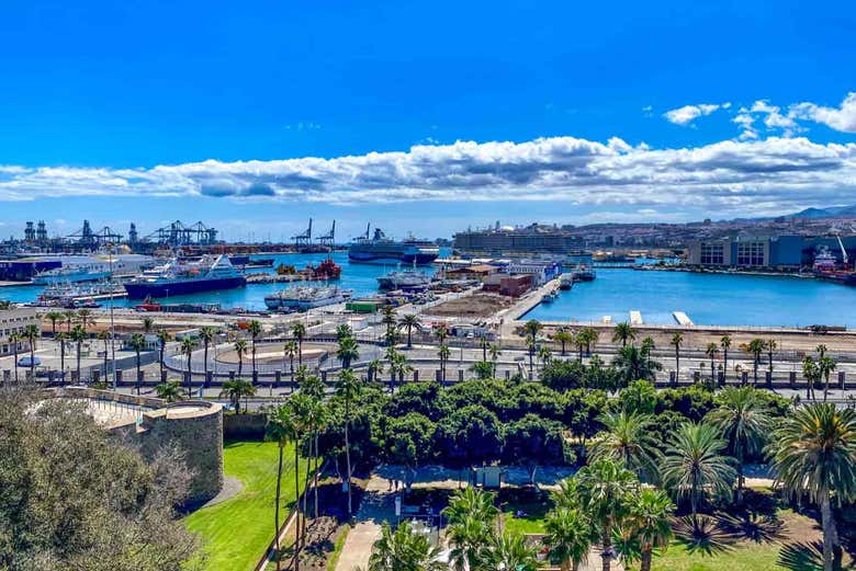 Vista panorâmica do porto de Las Palmas de Gran Canaria