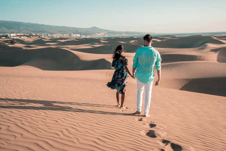 Recorriendo las Dunas de Maspalomas