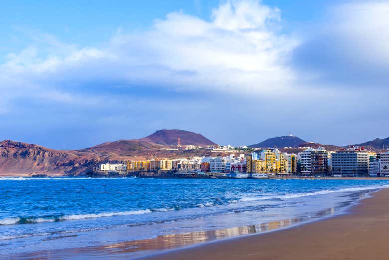 Contornaremos a praia de Las Alcaravaneras