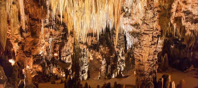 Excursión a la Cueva de Valporquero