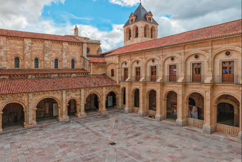 Cloître de San Isidoro de León