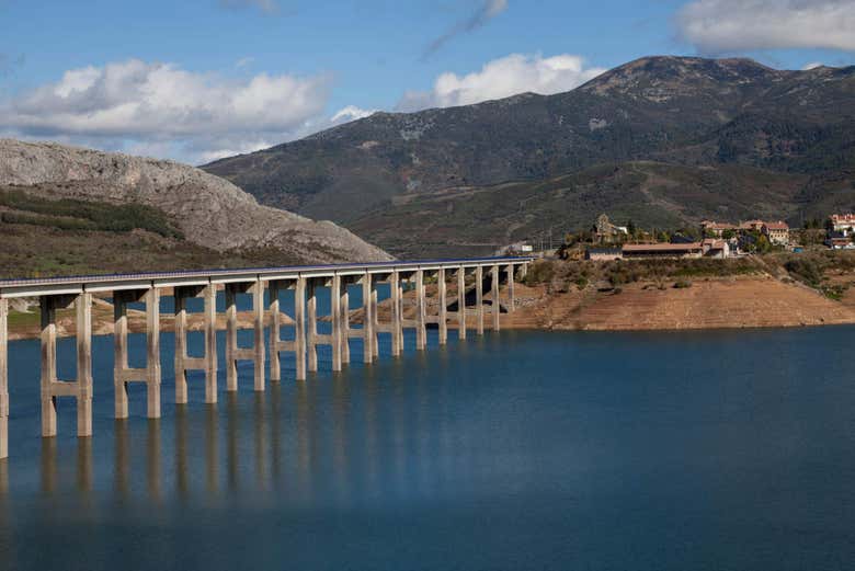 Pont du réservoir de Riaño