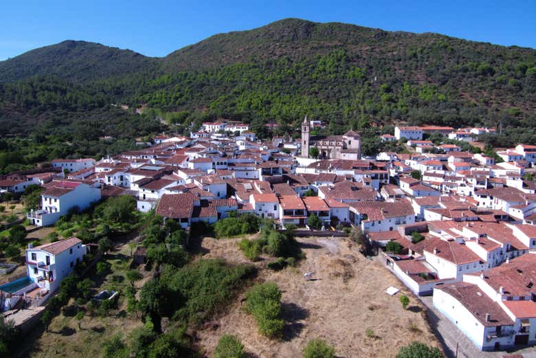 Vista aérea de Linares de la Sierra
