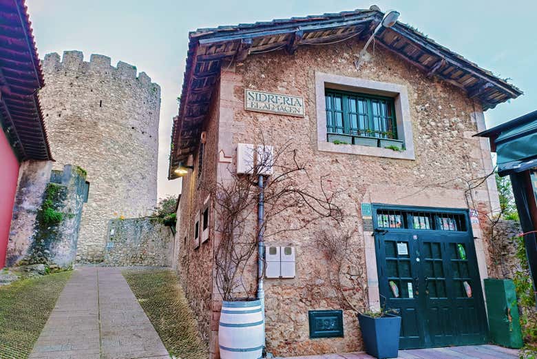 Una sidrería de Llanes