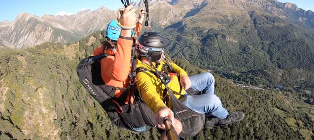 Vuelo en parapente por Huesca y el Pirineo aragonés