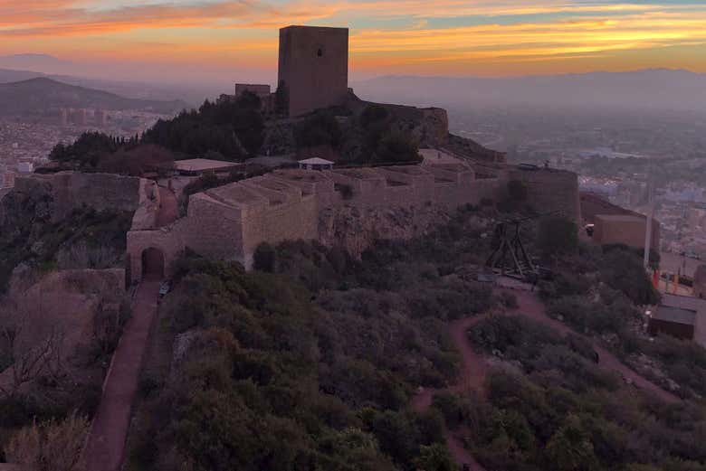 Veduta di Lorca e del Castello al tramonto
