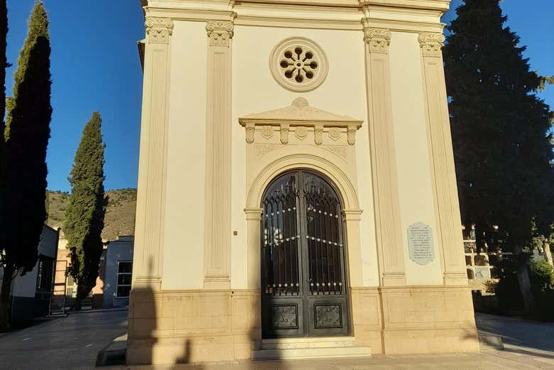 Arquitectura ecléctica de la capilla principal