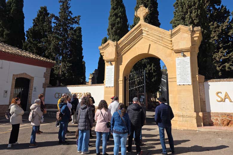 Descubriréis los panteones y mausoleos de la nobleza lorquina