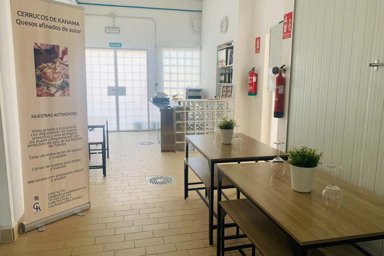 Zona de degustaciones de la quesería