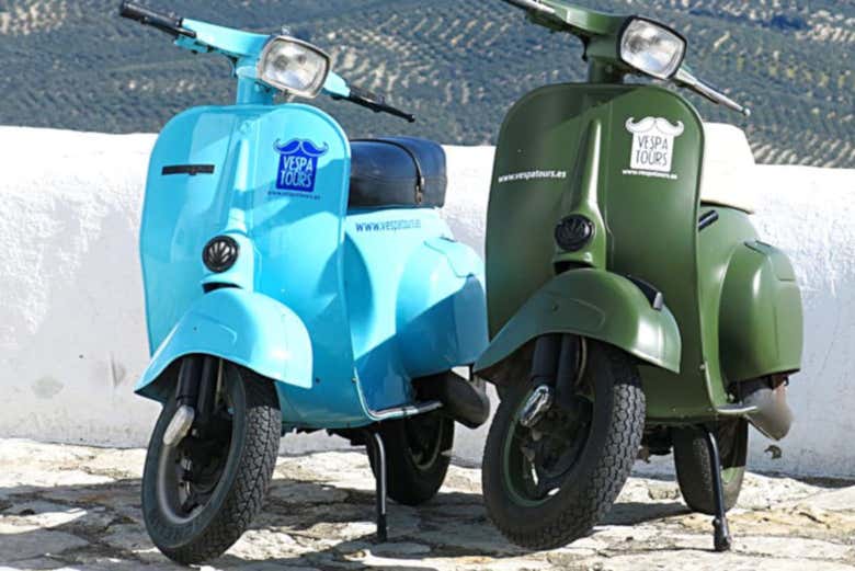 Vespas in Lucena