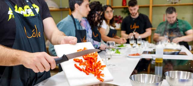 Clase de cocina de tapas y paella en Madrid