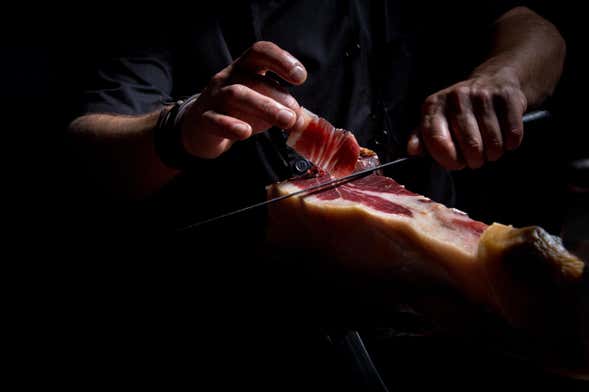 Cours de découpe de jambon avec dégustation de charcuterie ibérique