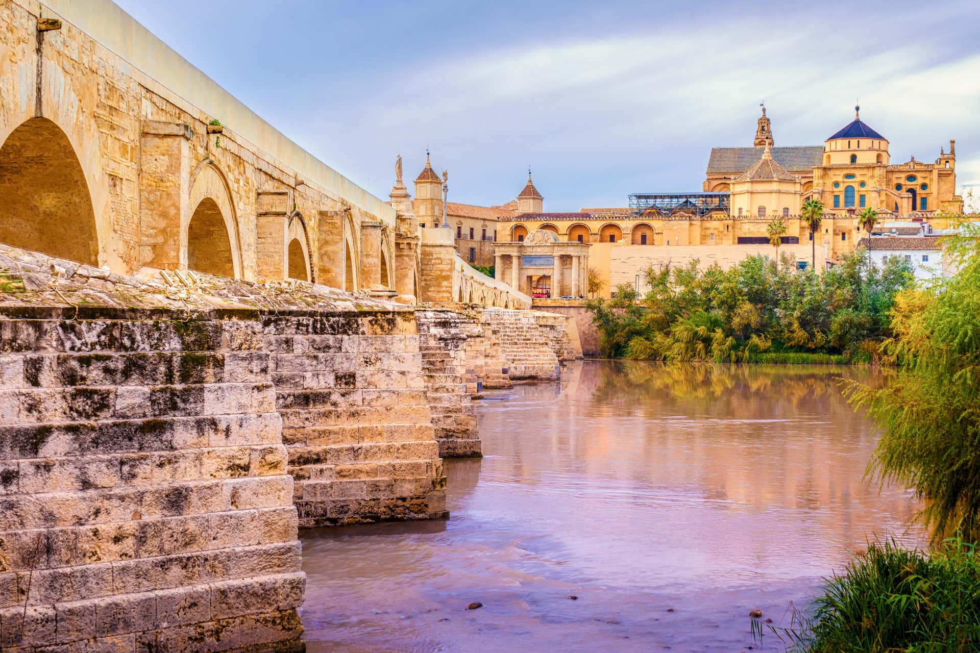 Independent Córdoba Day Trip by High Speed Train from Madrid